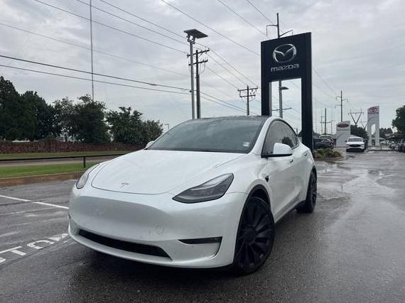 TESLA MODEL Y 2021 5YJYGDEF6MF246223 image